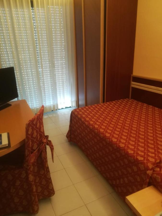 Hotel Europa Beach Village 길라노바리도 외부 사진