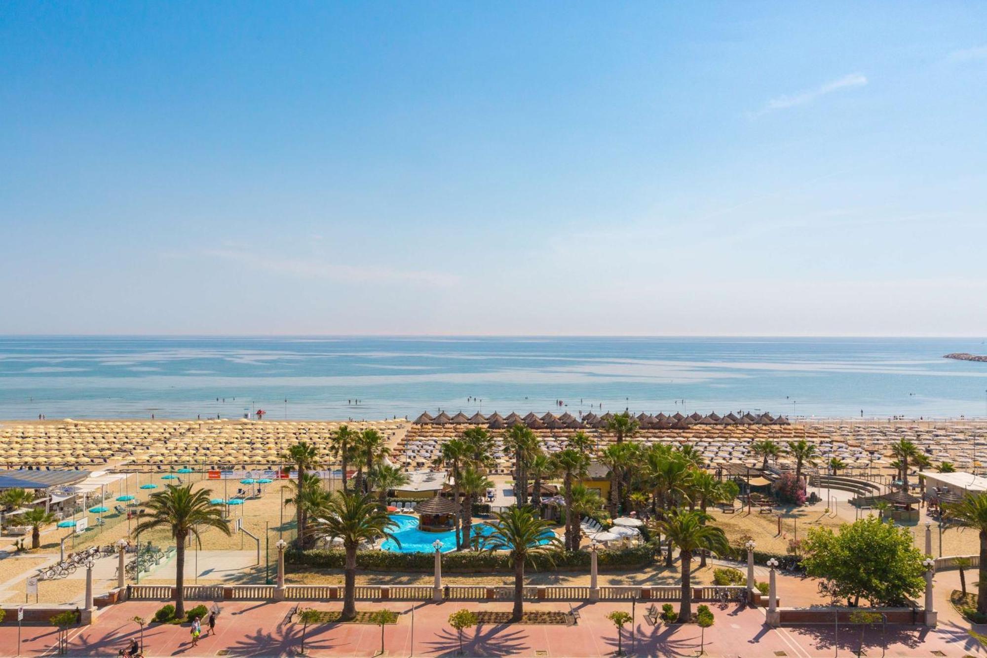 Hotel Europa Beach Village 길라노바리도 외부 사진