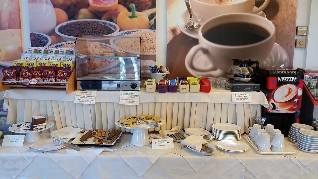 Hotel Europa Beach Village 길라노바리도 외부 사진