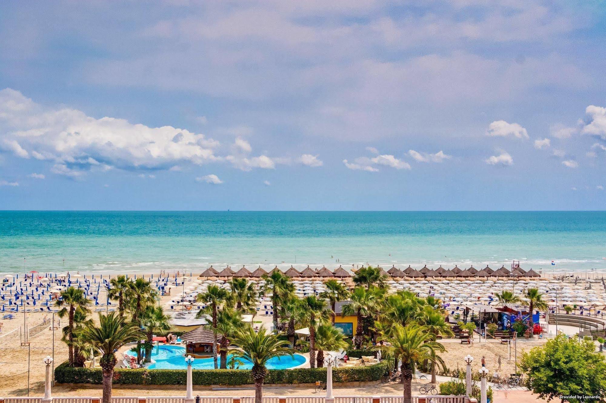 Hotel Europa Beach Village 길라노바리도 외부 사진