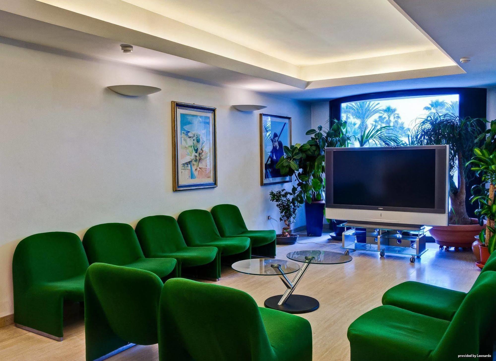 Hotel Europa Beach Village 길라노바리도 외부 사진