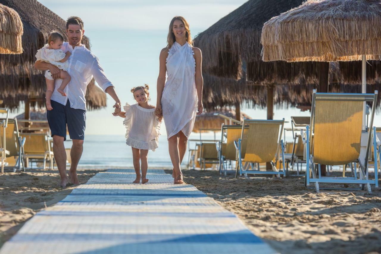 Hotel Europa Beach Village 길라노바리도 외부 사진