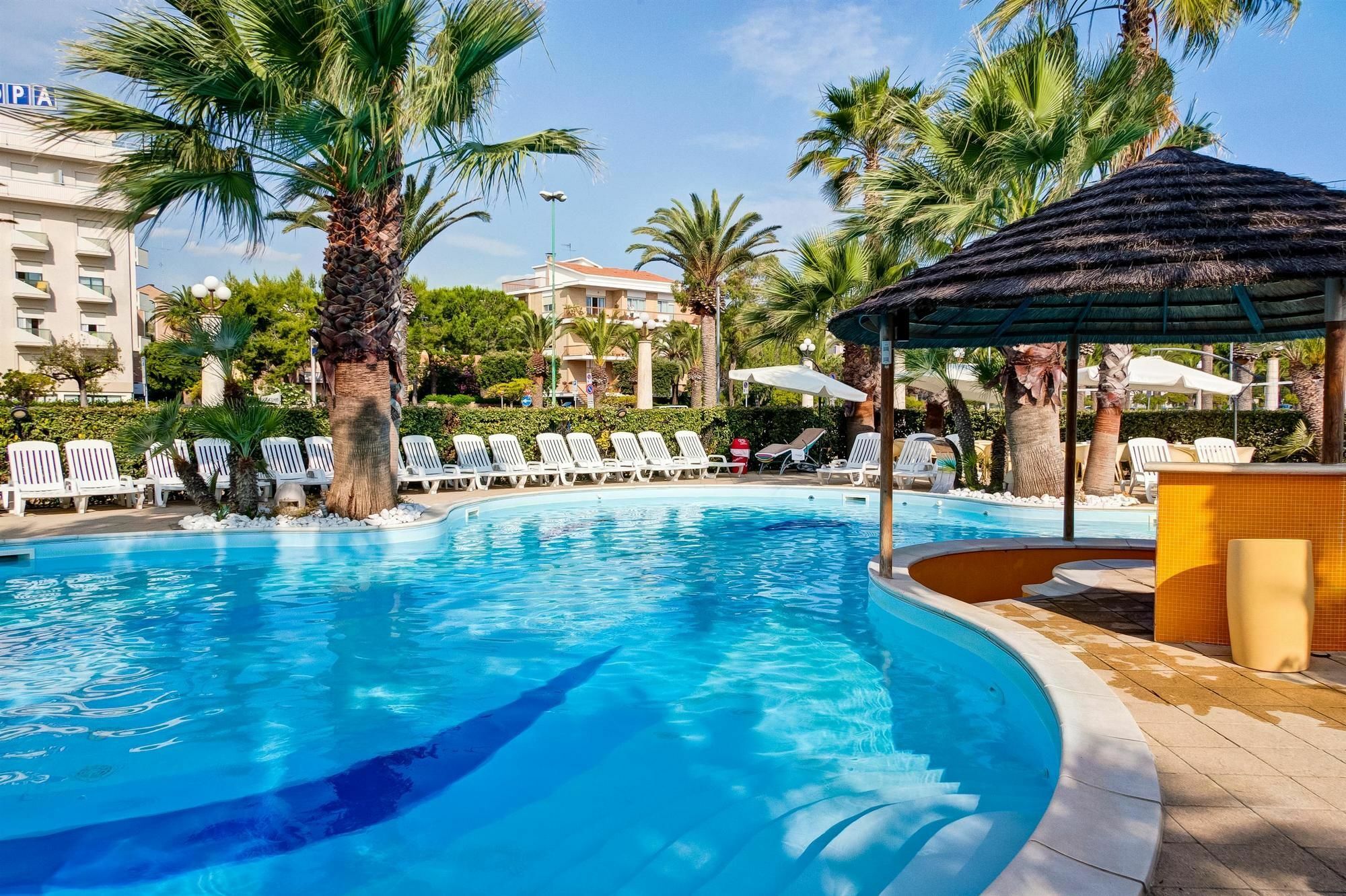 Hotel Europa Beach Village 길라노바리도 외부 사진